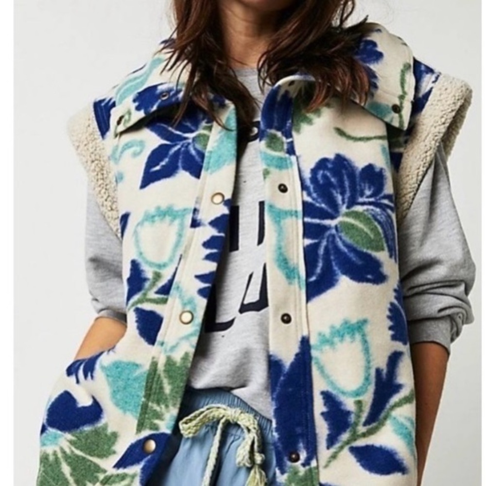 Free People Hello Sherpa Fleece Vest | Cream Floral | Small